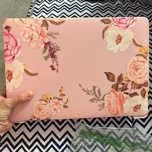 MacBook Pro 13inch w/out Touch Bar case